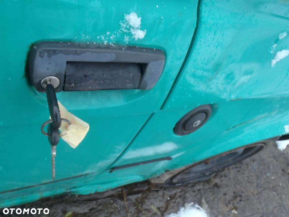 fiat 126p elegant cinQuecento uno klamki zamek klapy wlew paliwa korek z kluczykiem FSM - 2