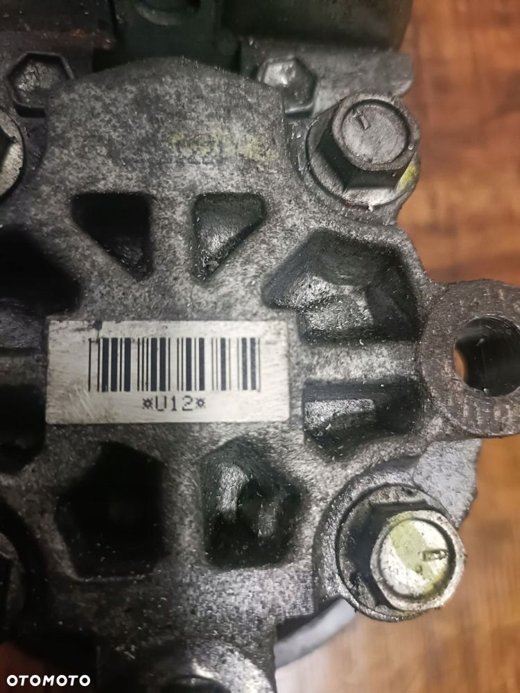 TOYOTA AVENSIS T25 03-09 2,0 D4D pompa wspomagania * - 3