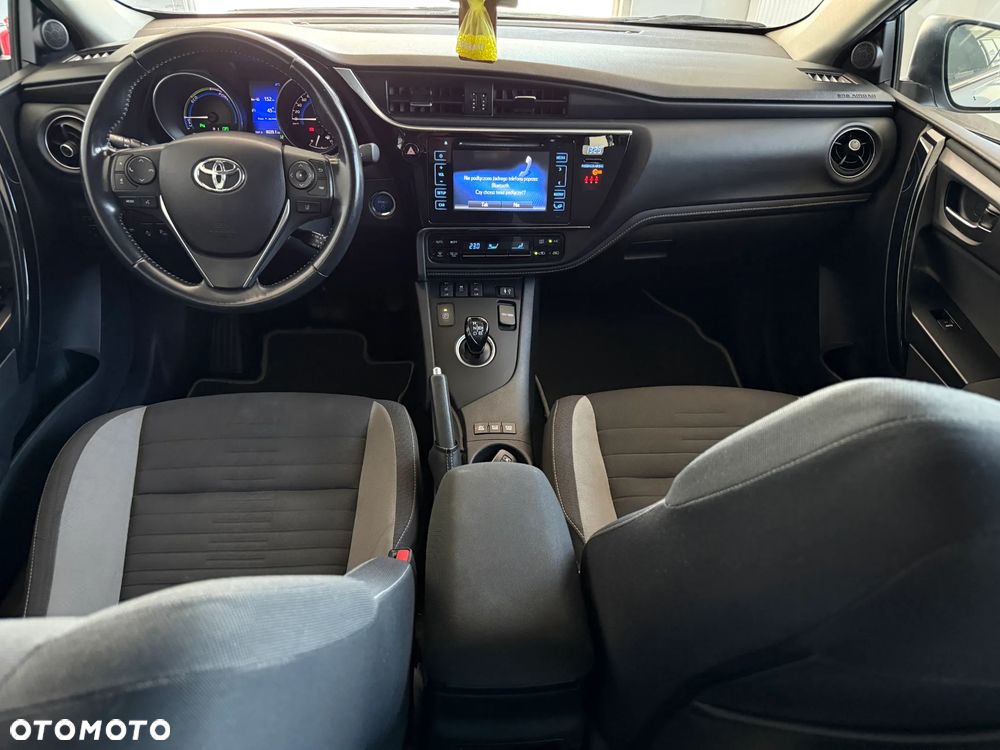 Toyota Auris Hybrid 135 Premium - 10