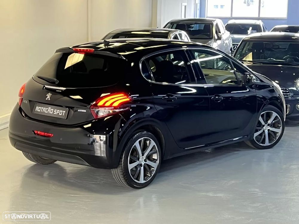 Peugeot 208 1.2 PureTech GT Line - 21