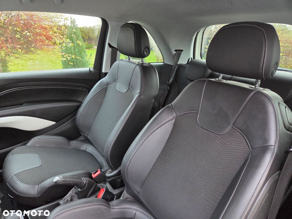Opel Adam 1.2 Black Link - 26