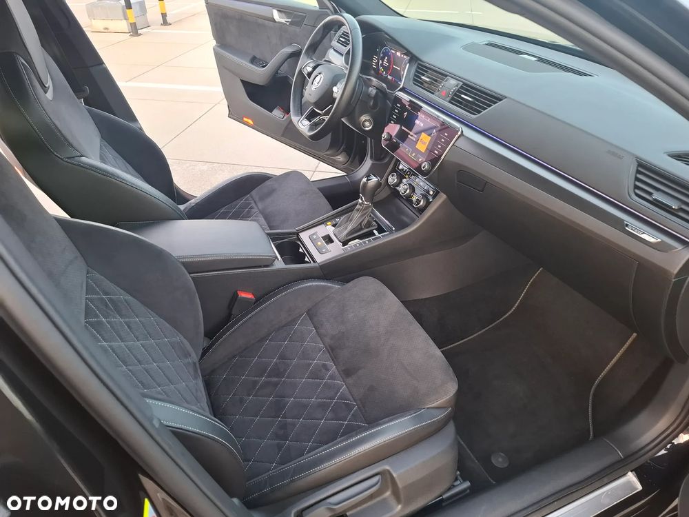 Skoda Superb 2.0 TDI SCR Sportline DSG - 27