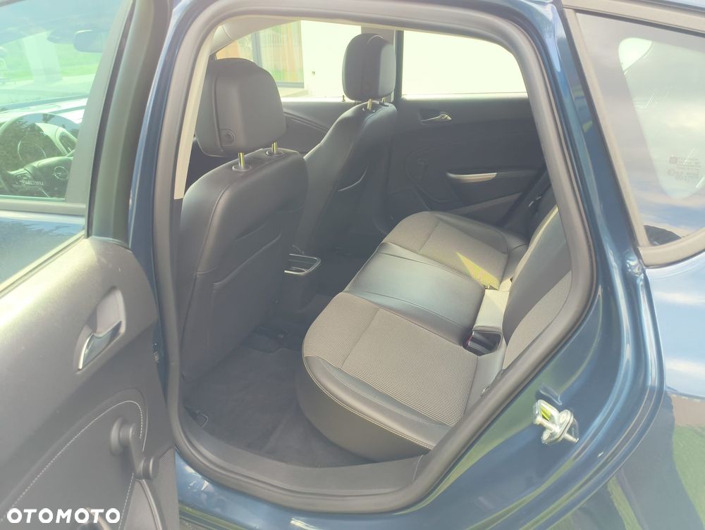 Opel Astra 1.7 CDTI DPF Cosmo - 18