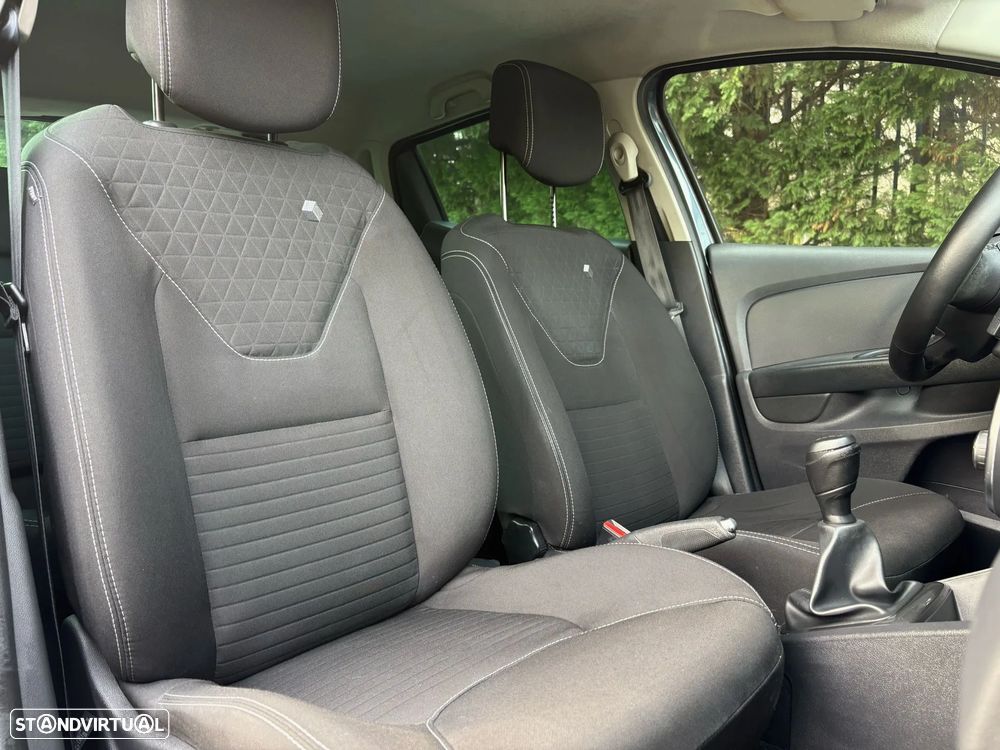 Renault Clio 0.9 TCE Limited - 13