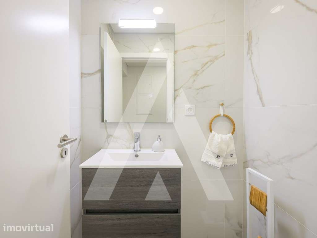 T2 Duplex Único no Coração de Aveiro, equipado e mobilado. - Grande imagem: 3/31