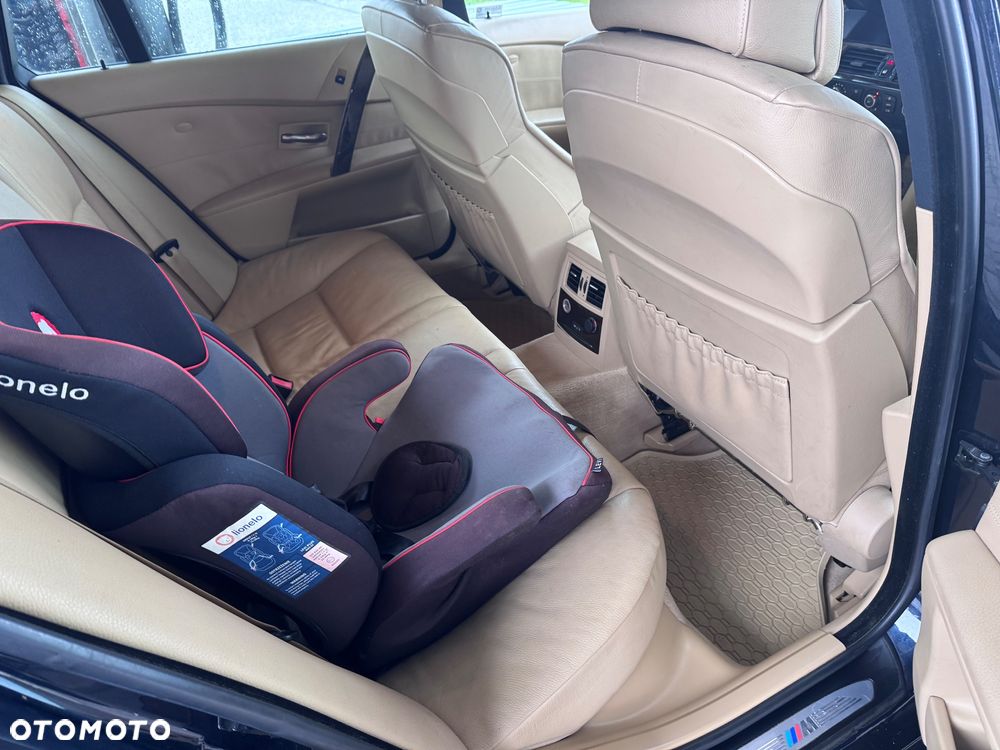 BMW Seria 5 530xi - 24