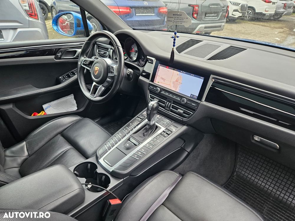 Porsche Macan - 10