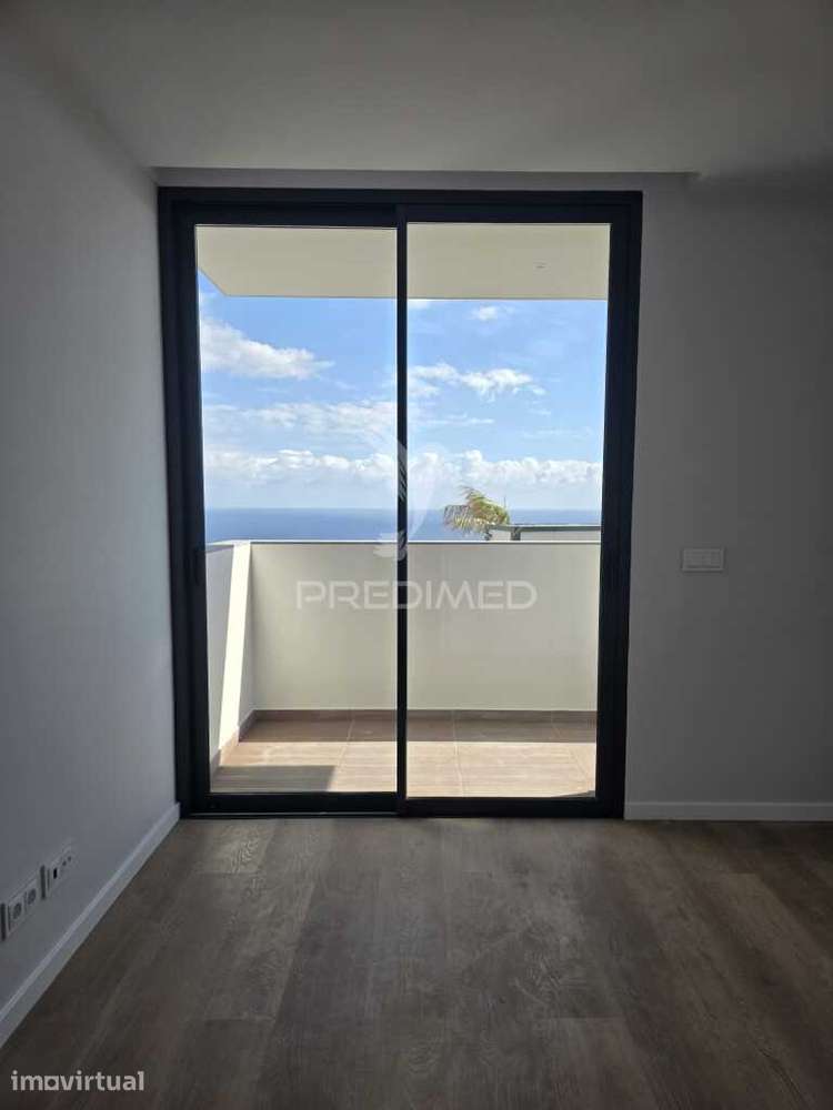 Excelente T2 novo,boas áreas,zona privilegiada, com incrível vista mar - Grande imagem: 5/30