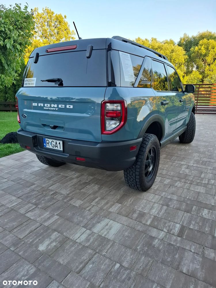 Ford Bronco - 4