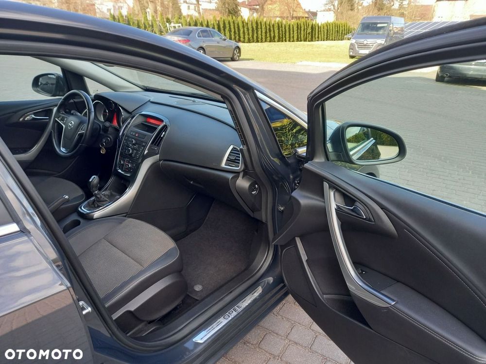 Opel Astra 1.4 Innovation - 22