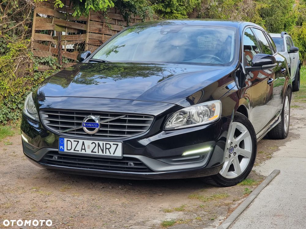 Volvo V60 D3 Kinetic - 1