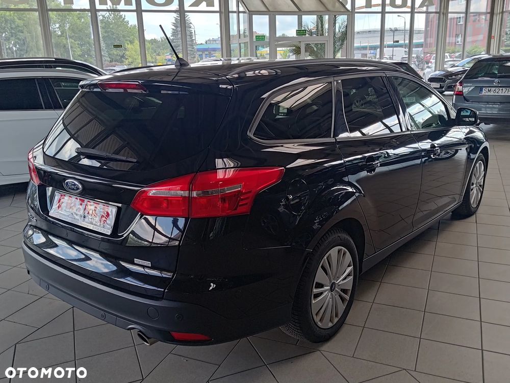 Ford Focus 1.5 EcoBoost Titanium - 11