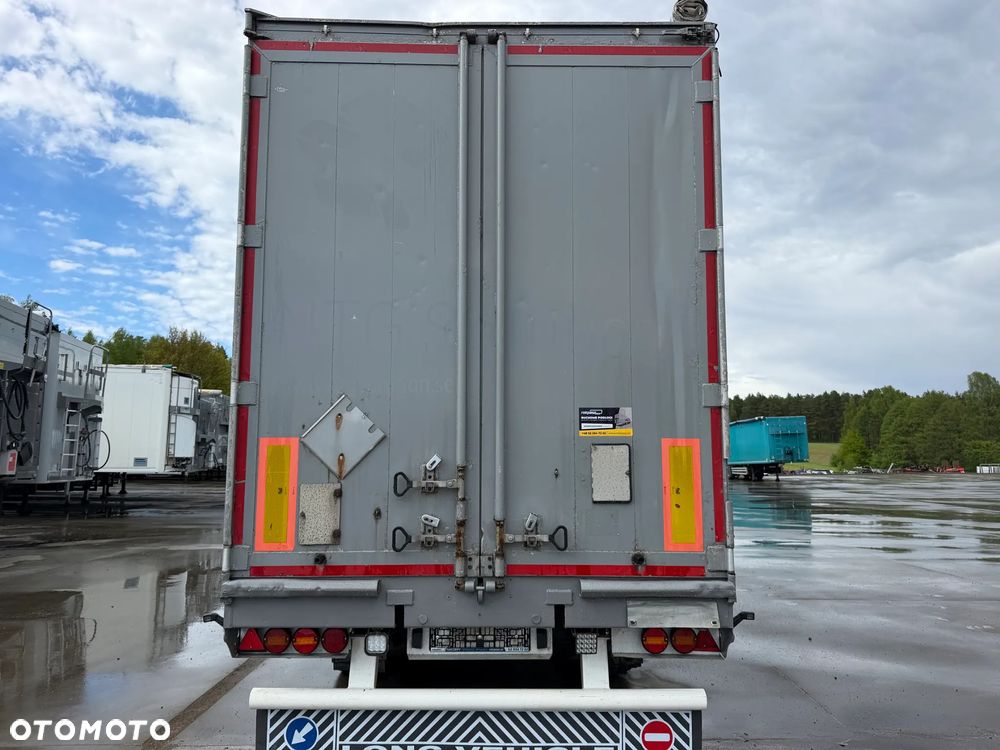 Stas Ruchoma podłoga 94m3 Podłoga 10 mm 2017 rok - 3
