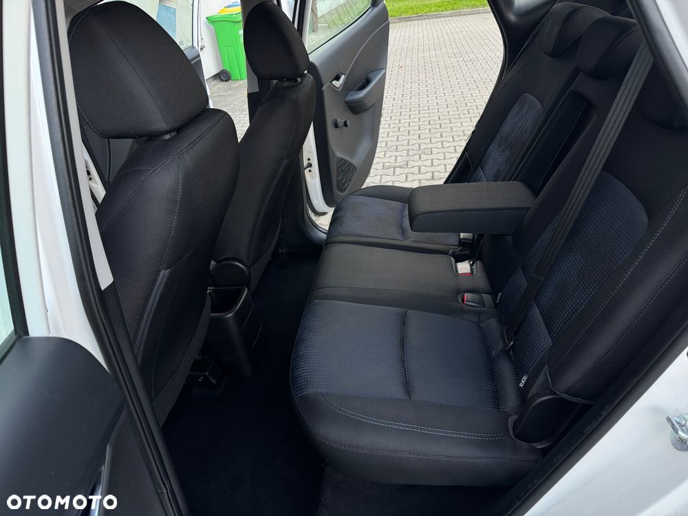 Hyundai ix20 - 23