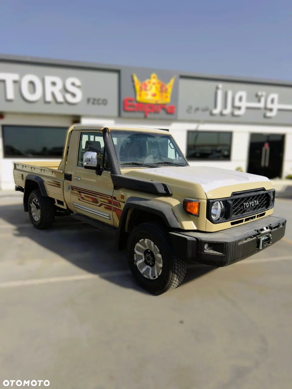 Toyota Land Cruiser - 1