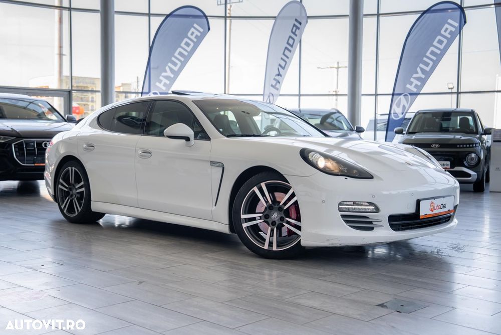Porsche Panamera 4S PDK - 26