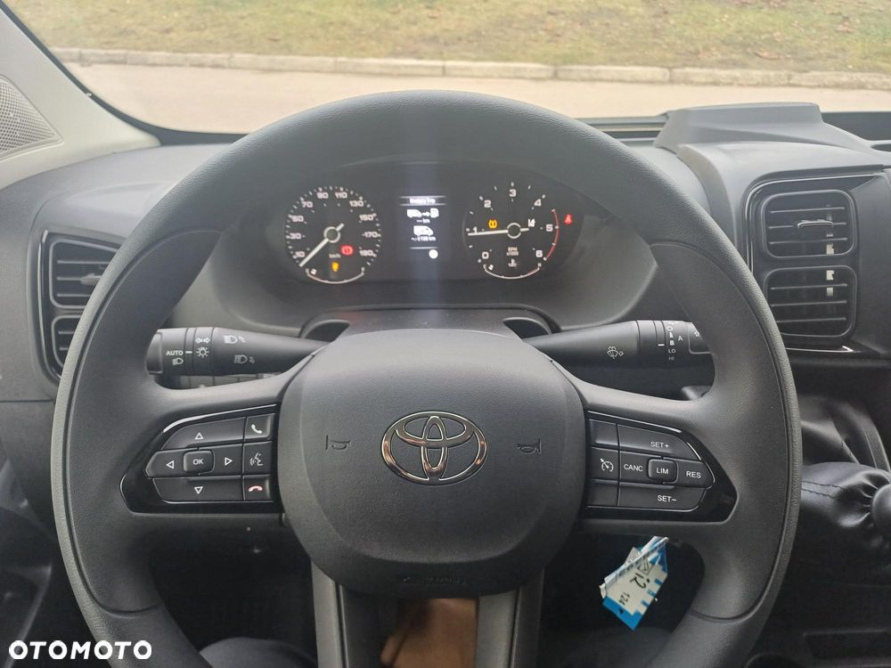 Toyota Proace Max - 16
