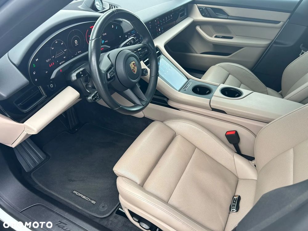 Porsche Taycan Standard - 10
