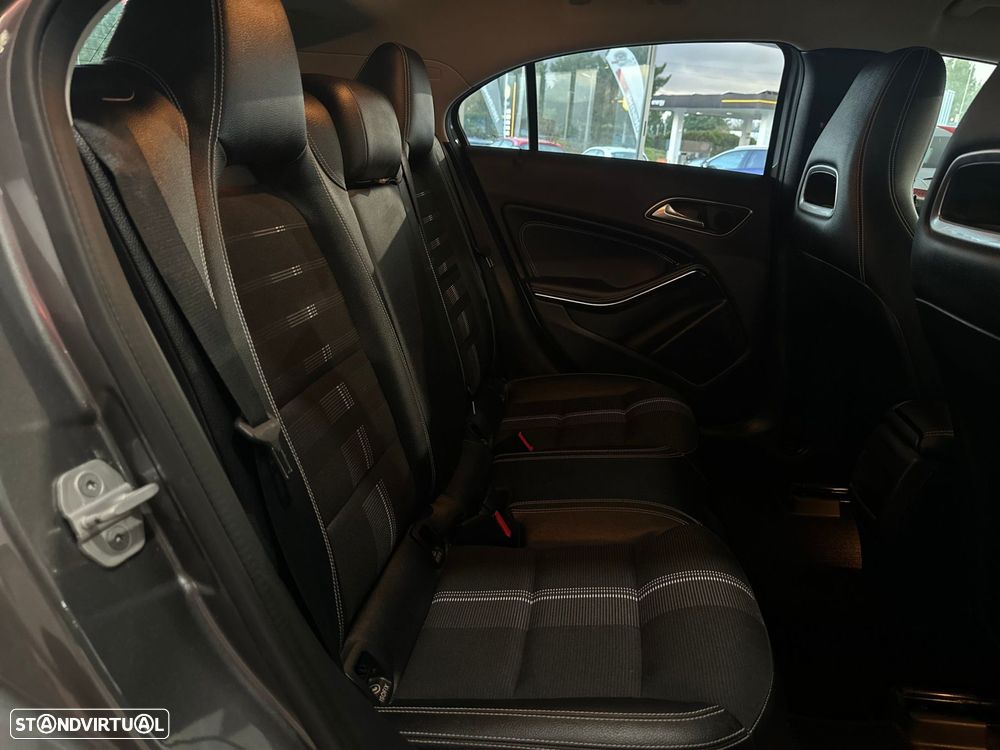 Mercedes-Benz A 180 d Fleet Pack Urban - 37