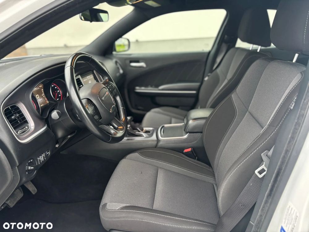 Dodge Charger 3.6 GT - 9