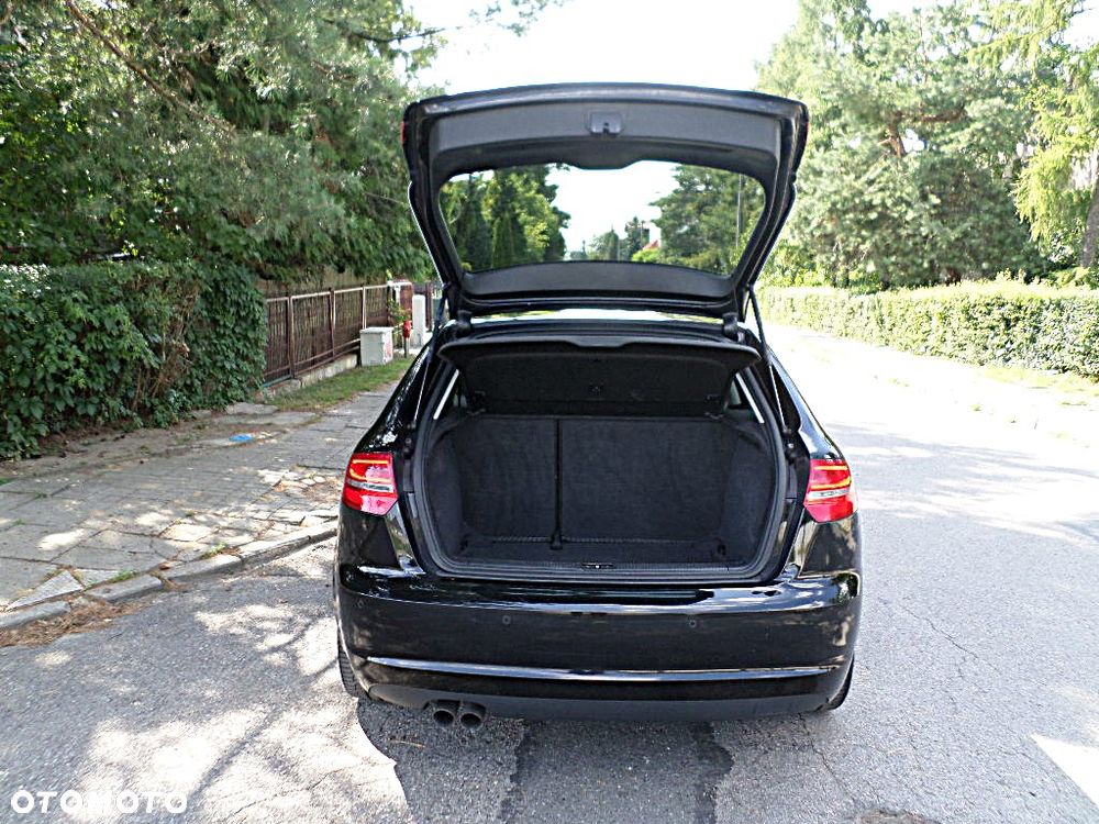 Audi A3 Sportback 2.0 TDI DPF Ambiente - 21