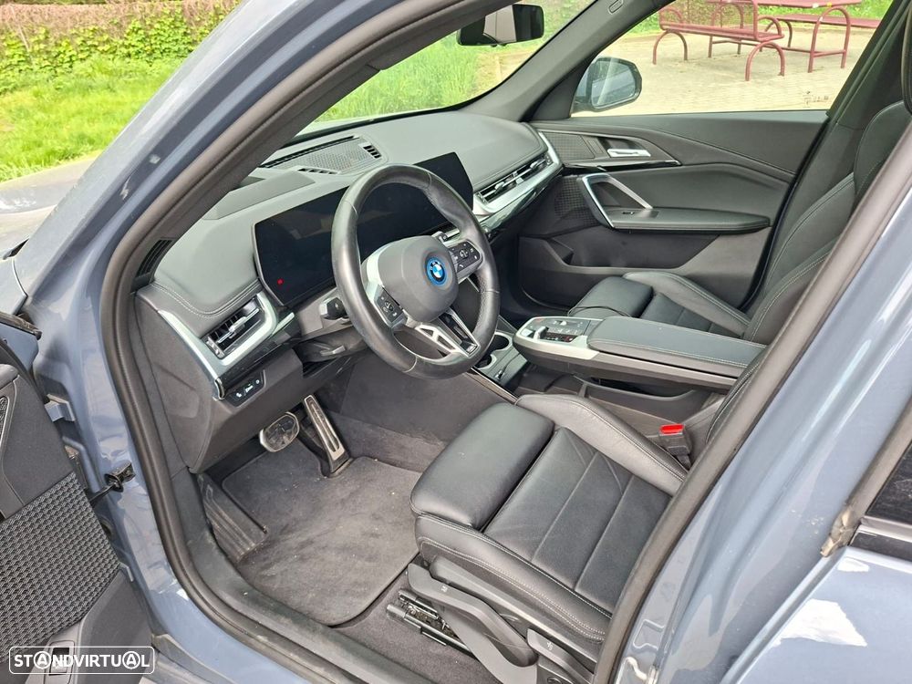 BMW iX1 xDrive30 Pack Desportivo M Pro - 13