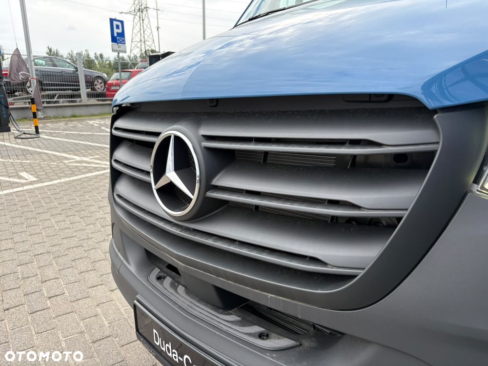 Mercedes-Benz Sprinter - 16