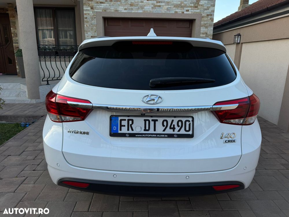 Hyundai i40 Kombi 1.7 CRDi DCT Premium - 6