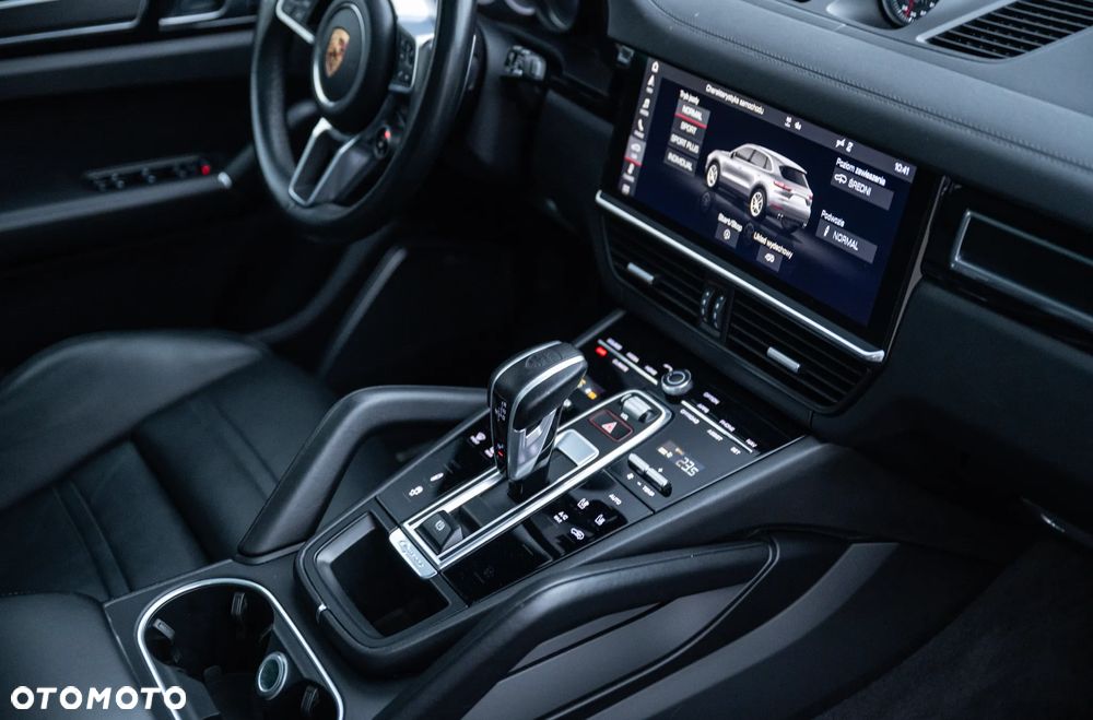 Porsche Cayenne - 11