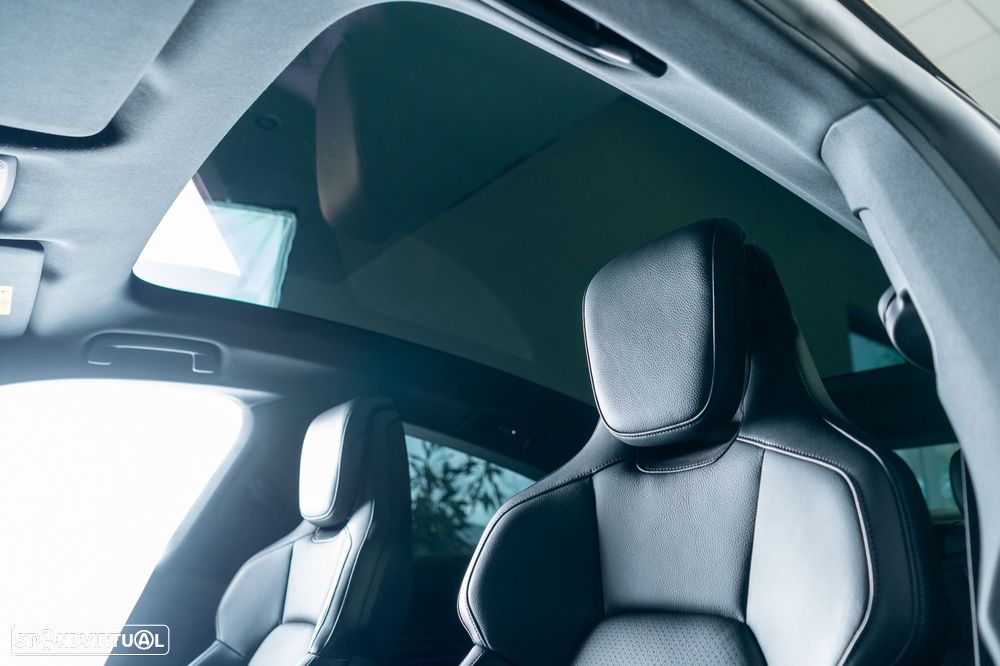 Porsche Taycan 4S - 34