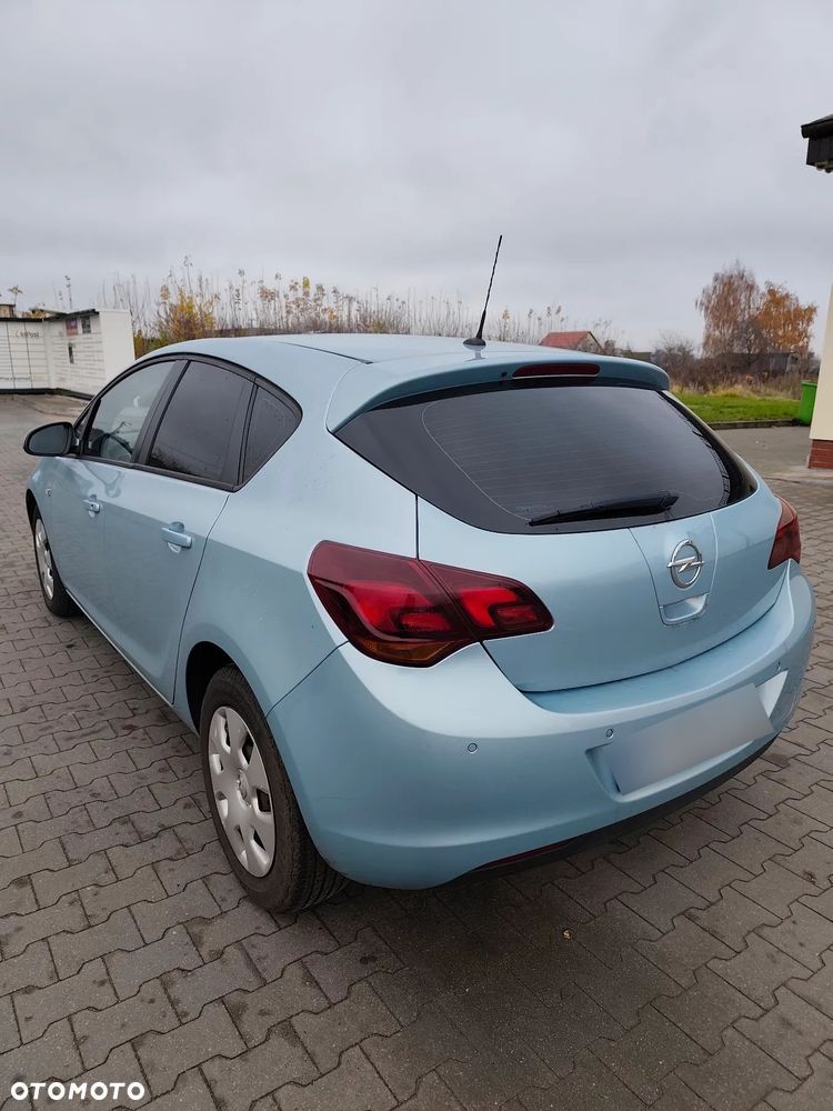 Opel Astra - 14