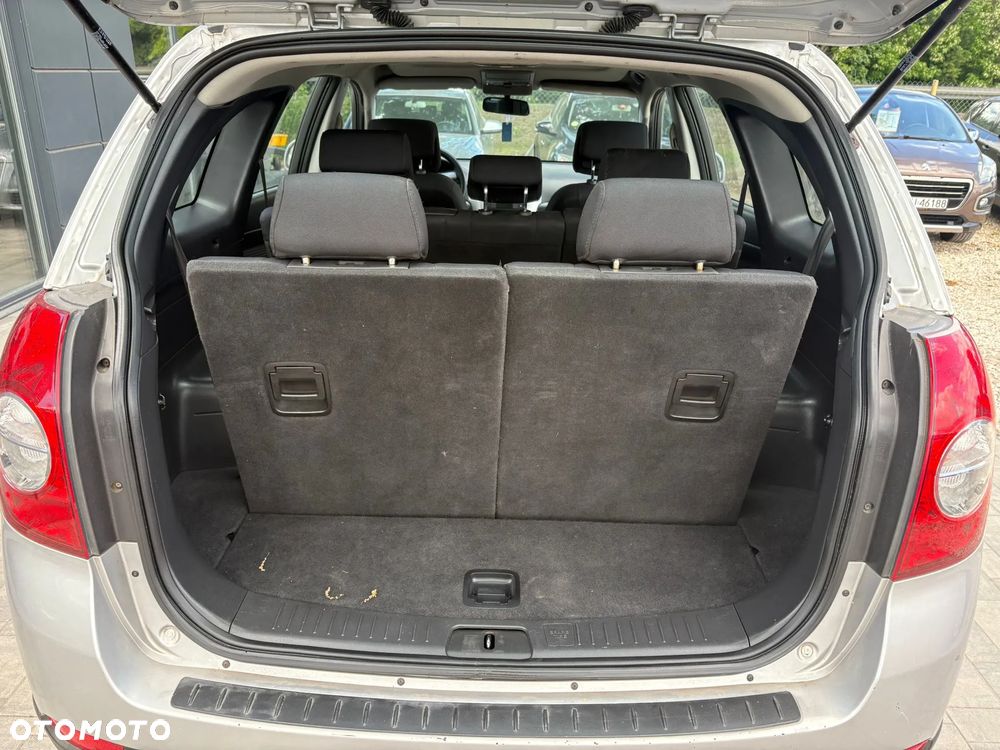 Chevrolet Captiva 2.4 2WD 7 Sitzer LS - 12