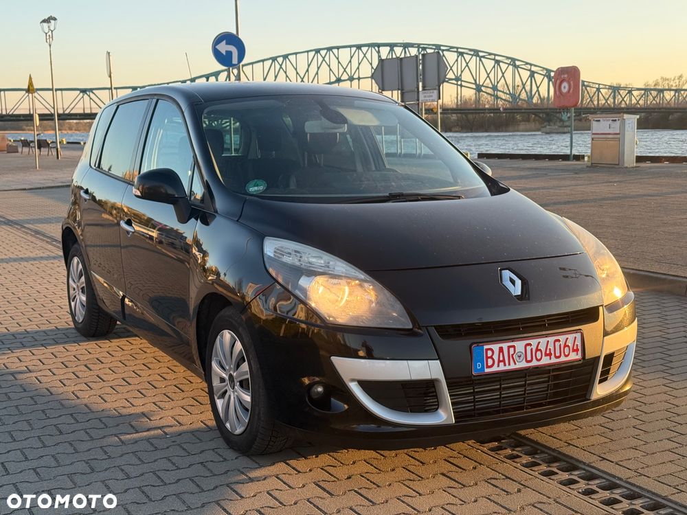 Renault Scenic 1.9 dCi Bose Edition - 1