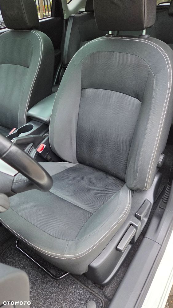 Nissan Qashqai 2.0 dCi 4 x 4 DPF tekna - 24