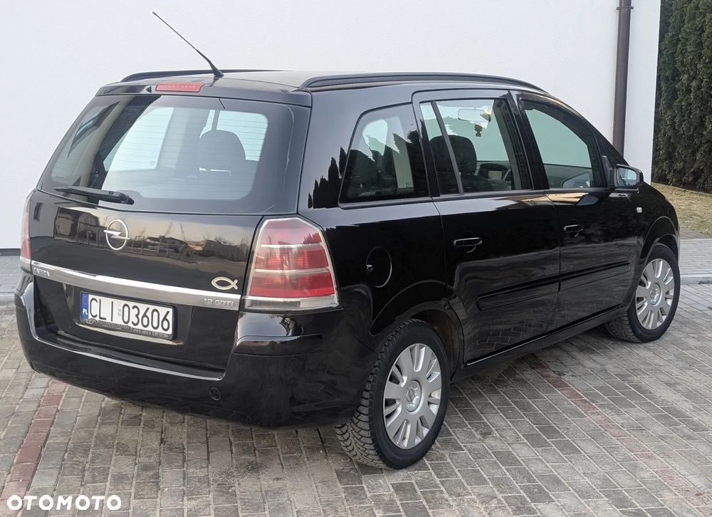 Opel Zafira 1.9 CDTI Essentia - 4