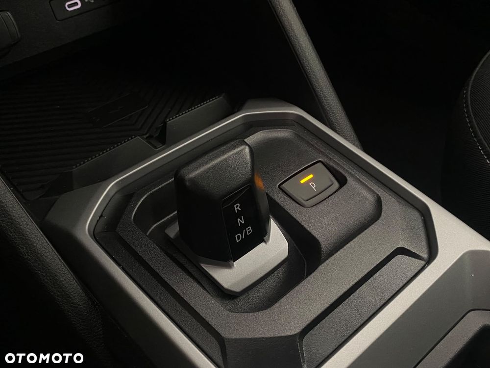 Dacia Duster 1.8 Hybrid 155 Journey MMT - 19