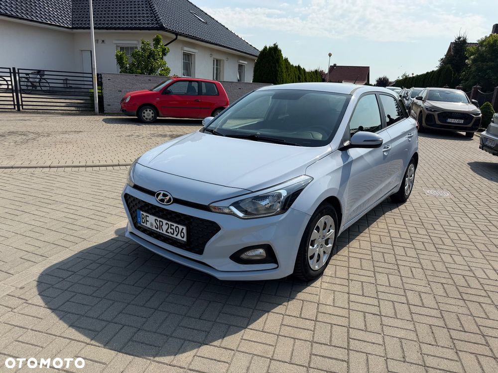 Hyundai i20 blue 1.2 YES - 2