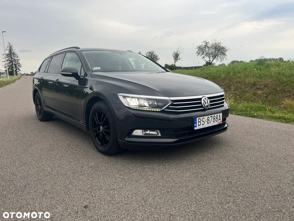 Volkswagen Passat 1.6 TDI BMT Comfortline - 1