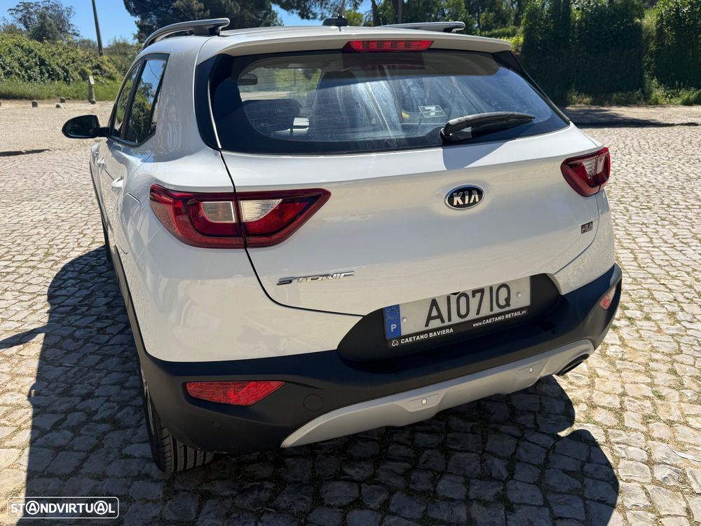 Kia Stonic 1.2 by FILA - 6