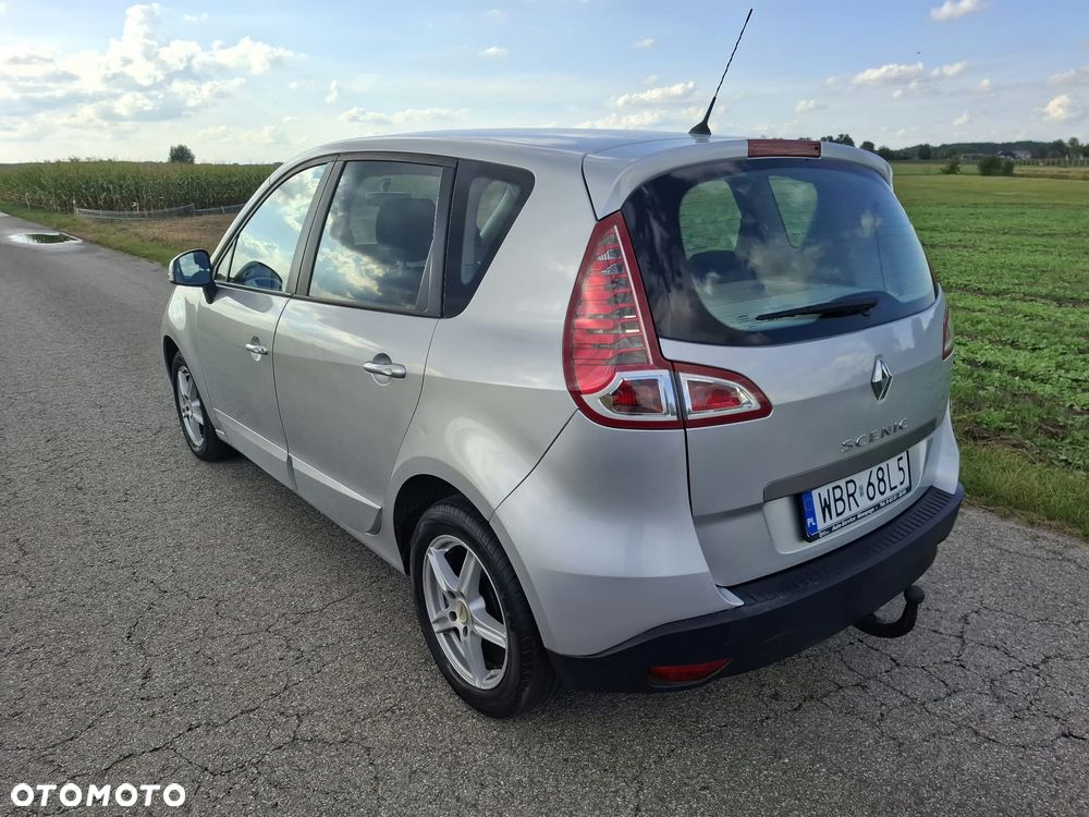 Renault Scenic 1.6 16V Authentique - 4