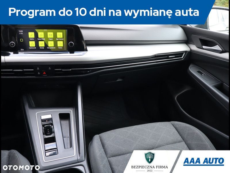 Volkswagen Golf - 8