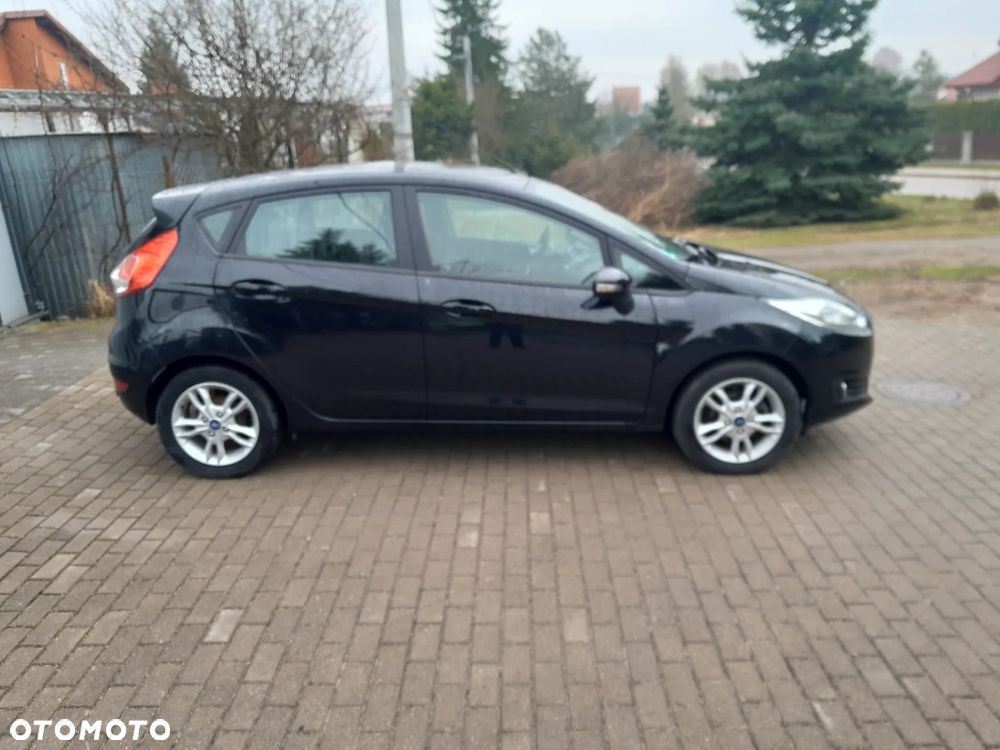 Ford Fiesta 1.0 Champions Edition - 6