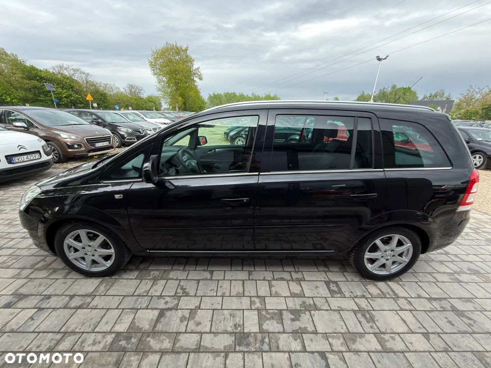 Opel Zafira 1.8 Cosmo - 22
