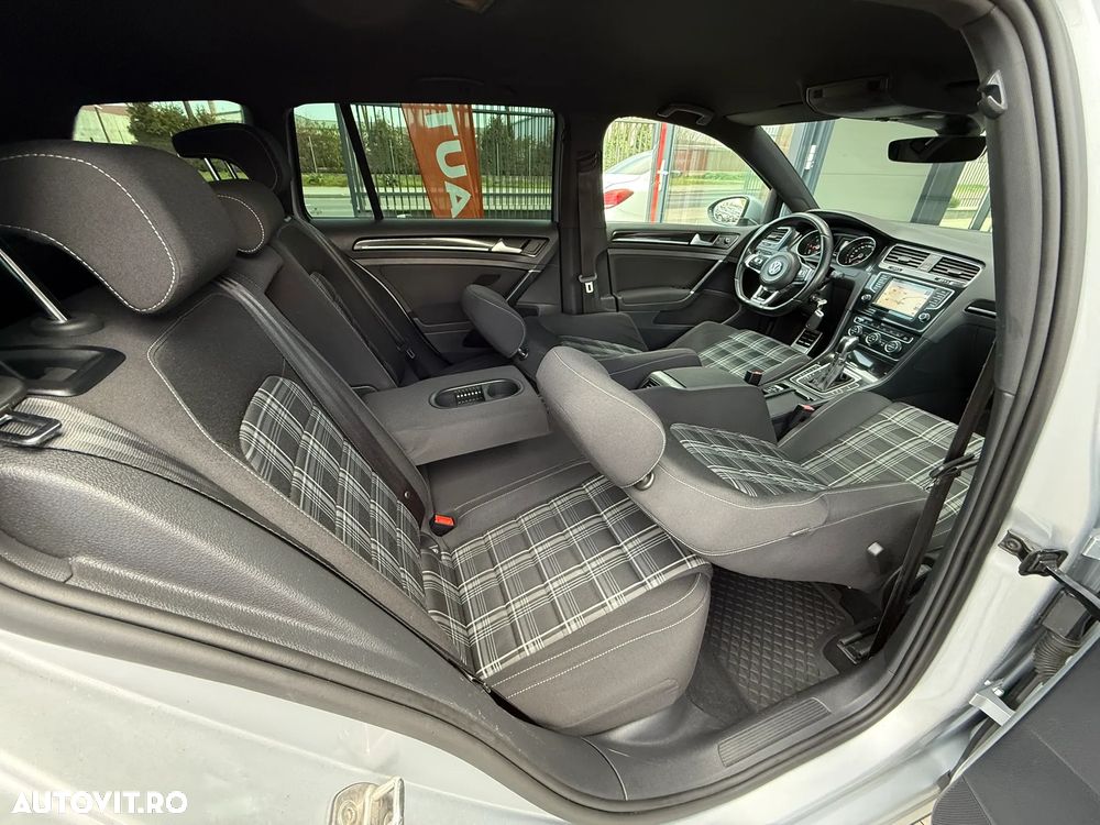 Volkswagen Golf GTD (BlueMotion Technology) DSG - 16
