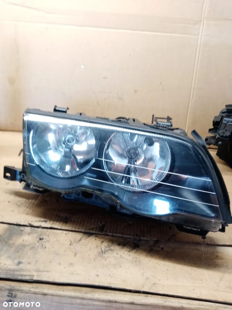 Lampa prawy przód przednia prawa BMW 3 E46 8361948 - 2