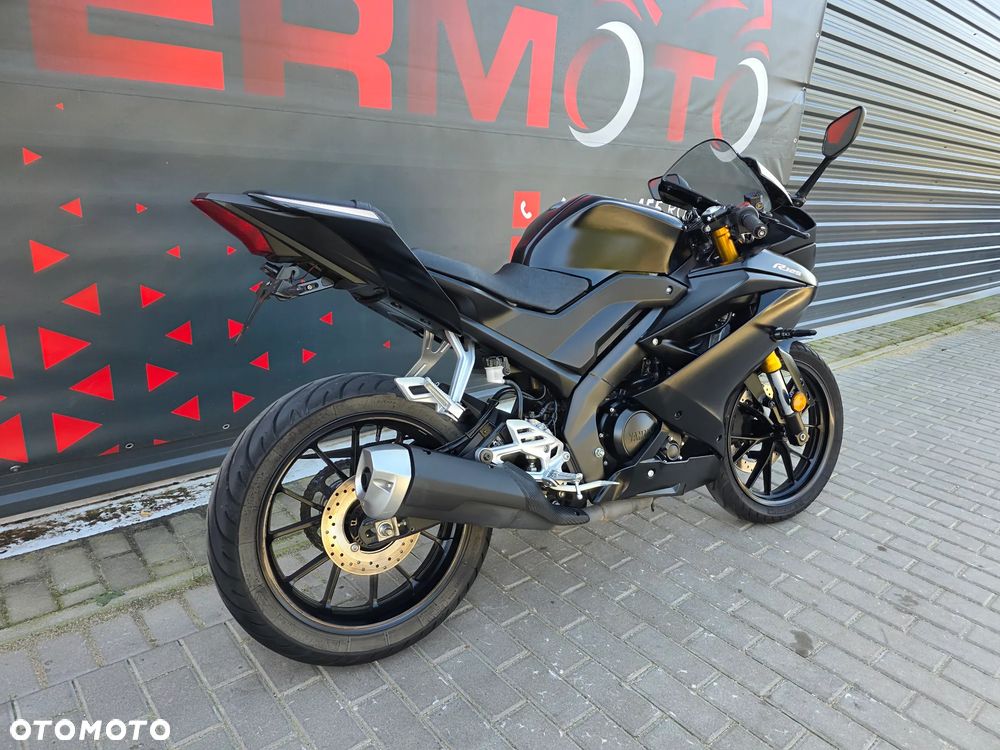 Yamaha YZF - 3