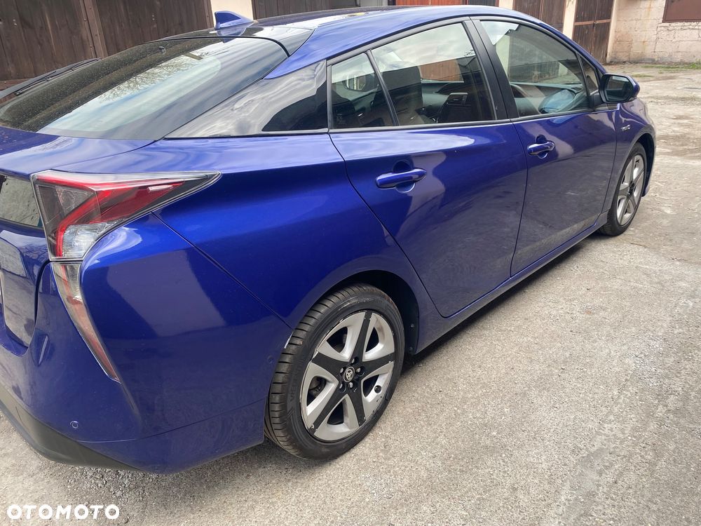 Toyota Prius Hybrid Comfort - 4