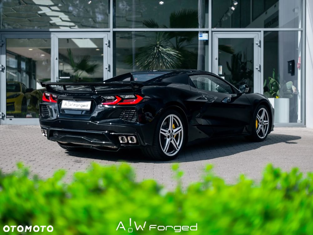 Chevrolet Corvette - 9