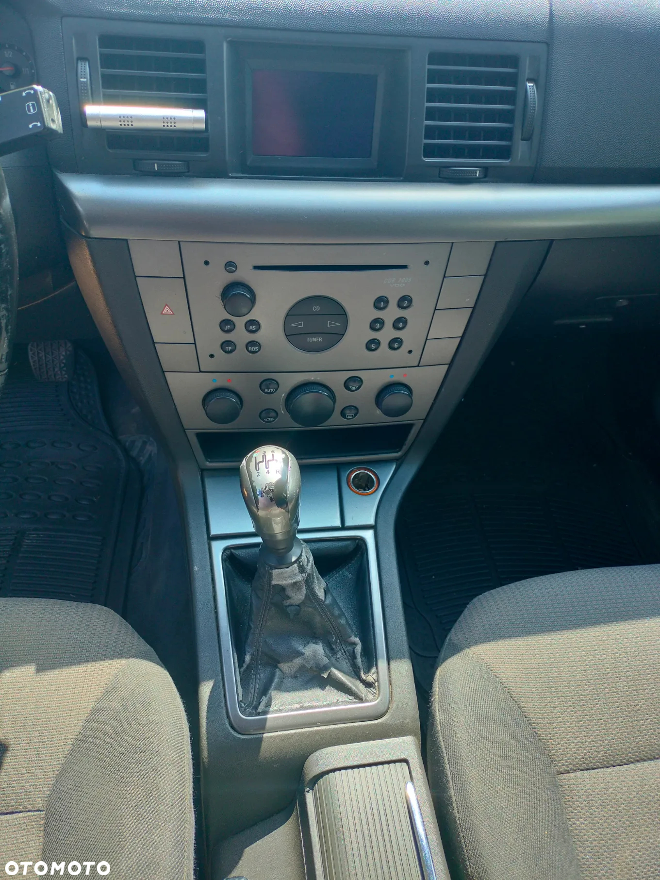 Opel Vectra 2.2 CDX - 10
