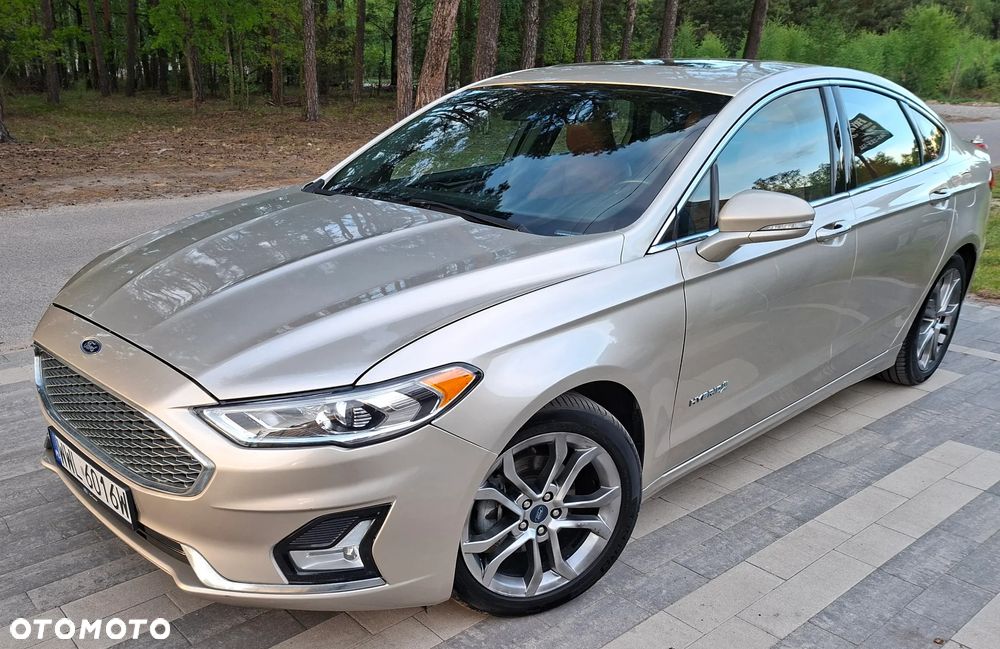 Ford Mondeo 2.0 Hybrid Titanium - 1